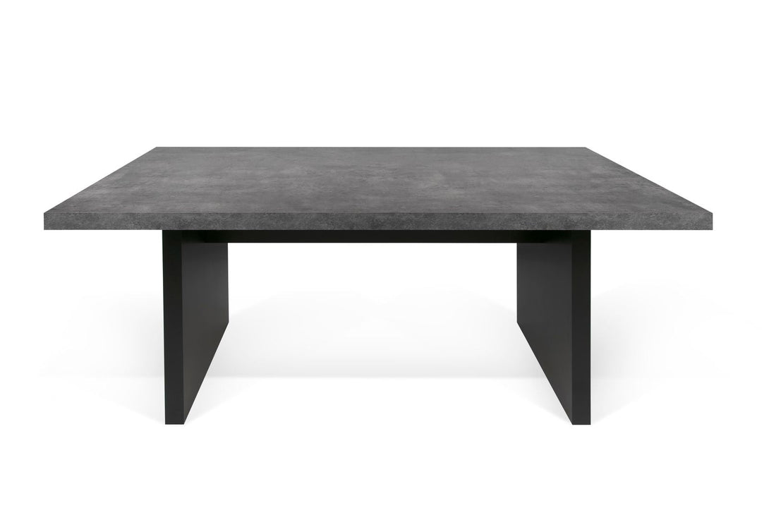 Table Tema Home Detroit avec plateau finition Concrete Melamine et pieds en métal noir, un choix robuste et moderne pour la salle à manger.-01
