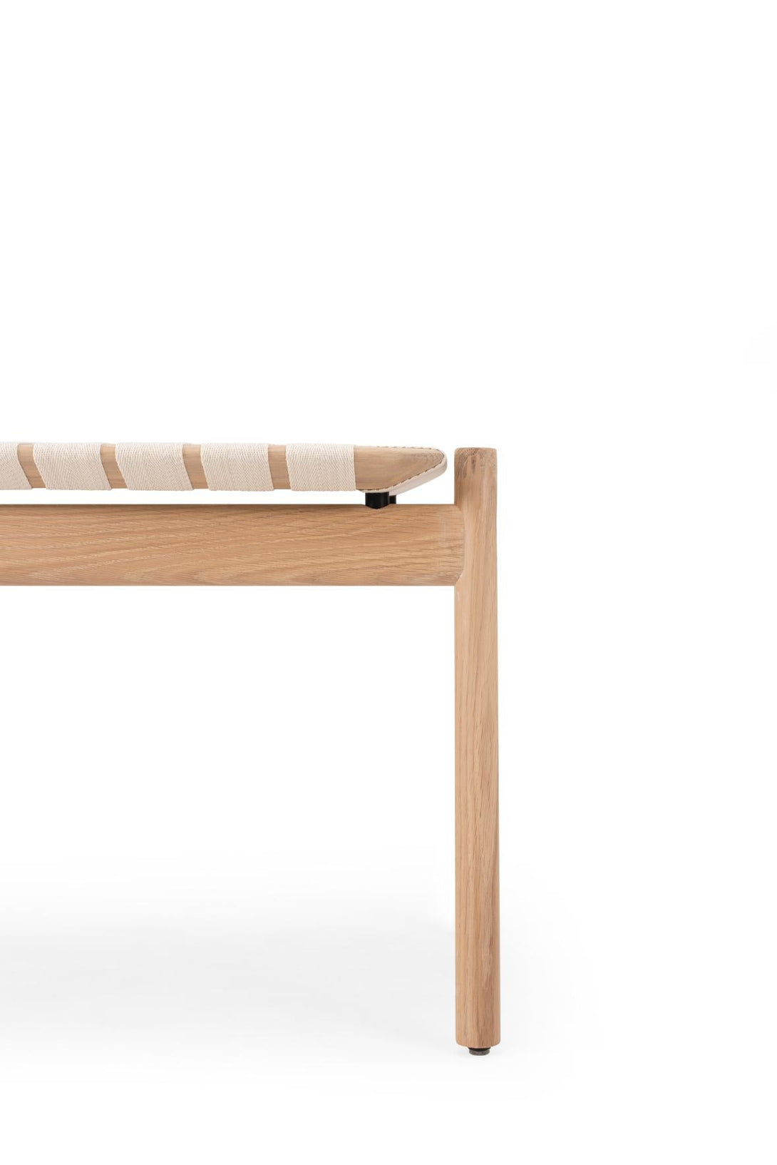 Banc Gazzda Klupa en chêne massif avec assise en sangle de coton naturelle-04