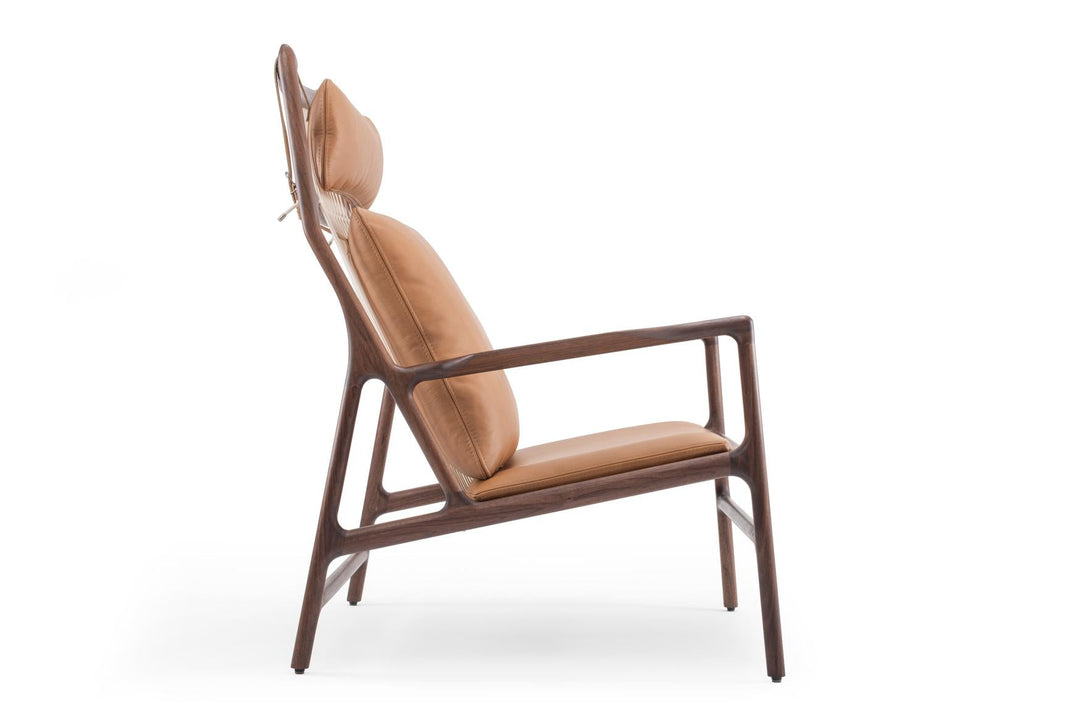 Fauteuil Gazzda Dedo Easy en bois massif avec assise en cuir Dakar Whisky et cordage blanc-22