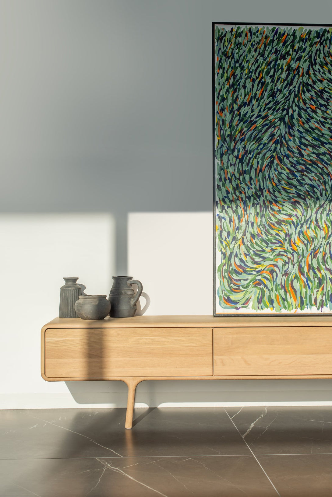 Meuble TV Gazzda Fawn 3 tiroirs en chêne ou noyer massif finition huilée-04