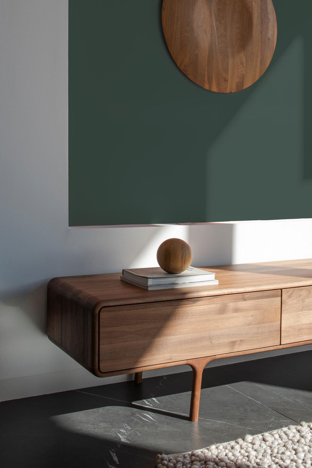 Meuble TV Gazzda Fawn 3 tiroirs en chêne ou noyer massif finition huilée-14