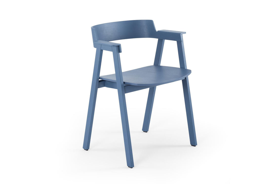 Chaise Gazzda Flip en chêne laqué avec accoudoirs pivotants et assise en cuir ou placage-28