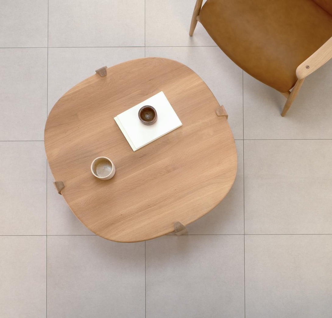 Table basse Gazzda Kulin en chêne massif huilé finition White Oil-04