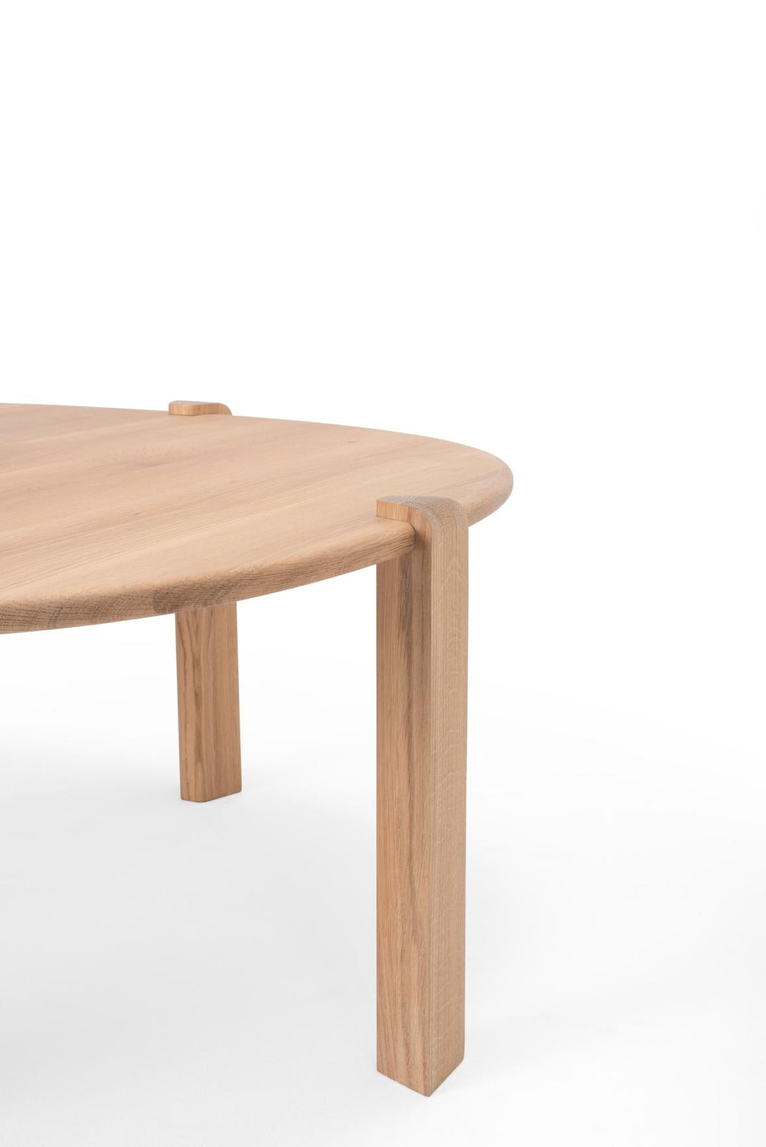 Table basse Gazzda Kulin en chêne massif huilé finition White Oil-06