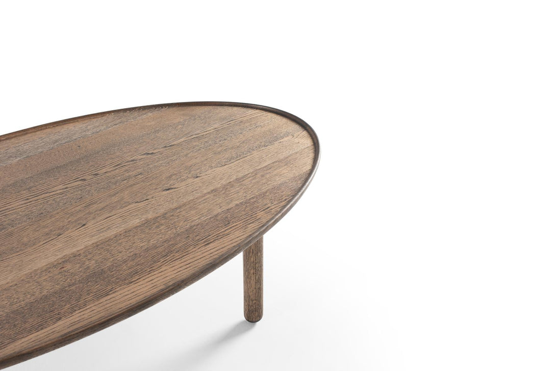 Table basse Gazzda Mu en chêne massif aux formes organiques et finition huilée-15