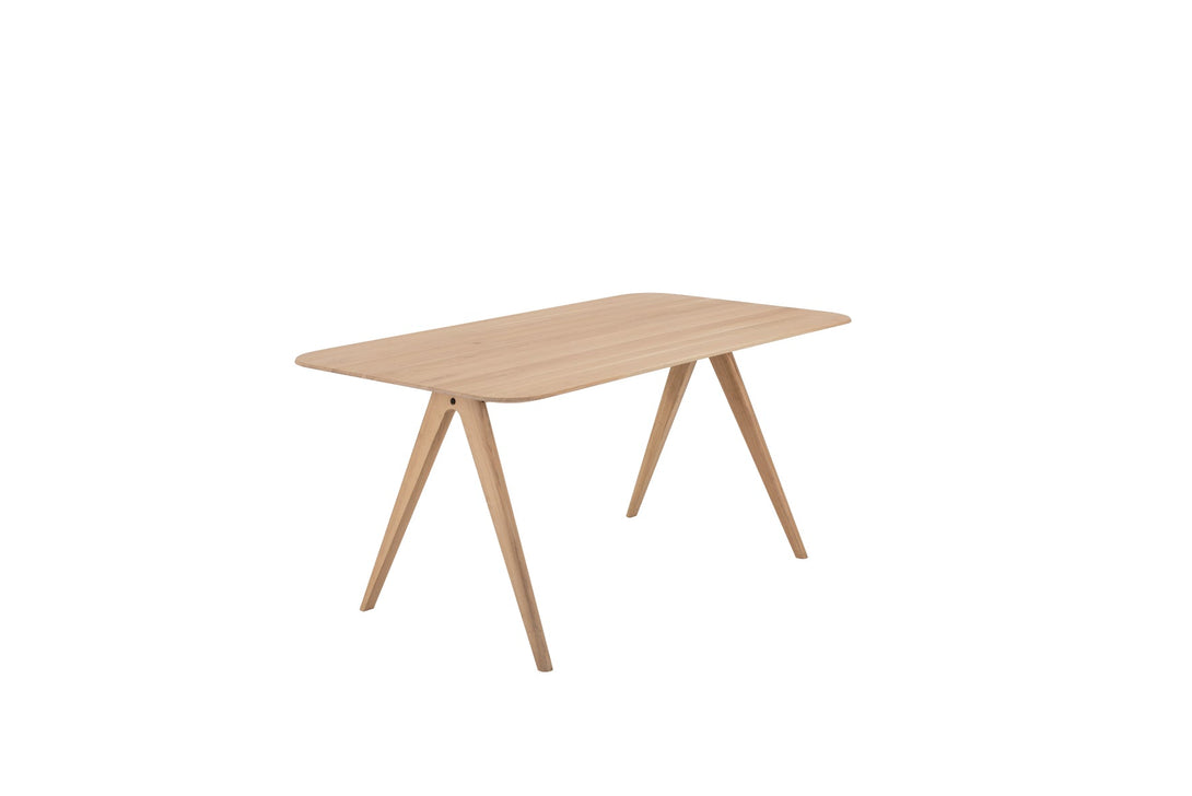 Table Gazzda Ava en chêne massif avec structure en A et finition White Oil-10